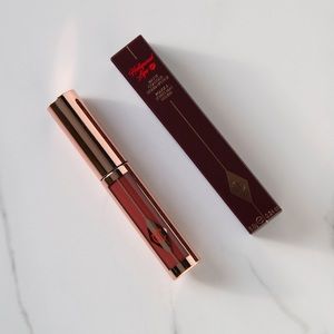 Charlotte Tilbury Makeup - Charlotte Tilbury Hollywood Lips Dangerous Liaison Charlotte Tilbury Makeup - Charlotte Tilbury Hollywood Lips Dangerous Liaison